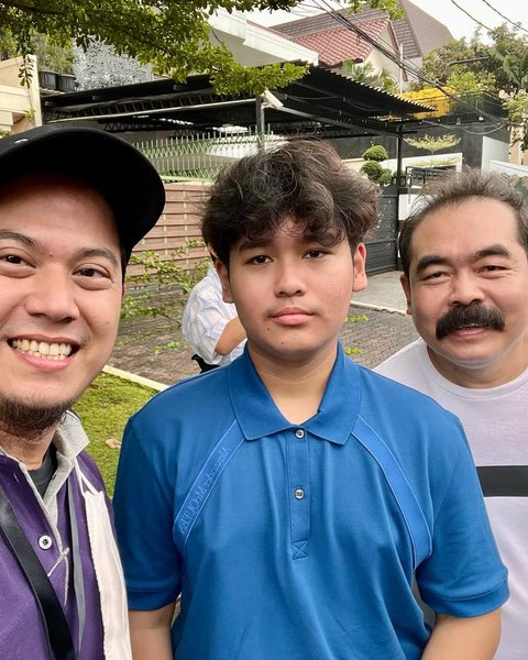Ivan juga mengaku jarang minta jajan dari orang tuanya karena memiliki tabungan sendiri. "Selama ini sih kalau minta untuk jajan doang sih nggak pernah, karena udah ada tabungan," pungkasnya.