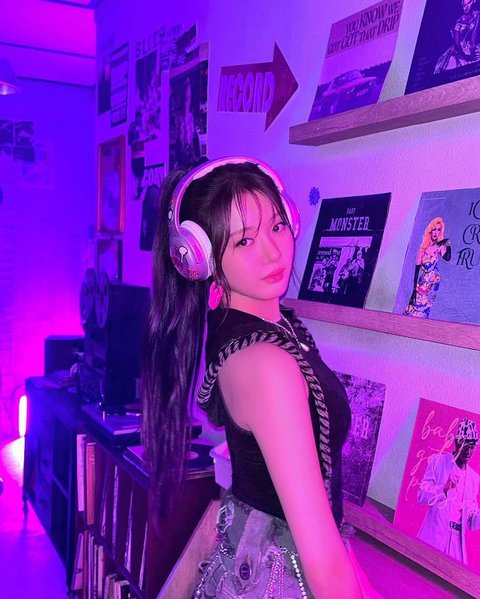 Sedang mendapatkan banyak sorotan, ada berbagai cara dari member BABYMONSTER untuk menjaga tubuh mereka tetap ideal layaknya idol K-Pop, tidak terkecuali Rora BABYMONSTER.
