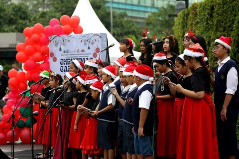 FOTO: Semarak Christmas Carol Sambut Perayaan Natal di Jakarta