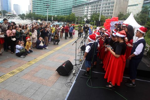 FOTO: Semarak Christmas Carol Sambut Perayaan Natal di Jakarta