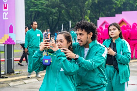 Lebih dari 900 Penggemar 'SQUID GAME' Bermain Red Light Green Light di GBK bersama Para Atlet Terbaik Indonesia