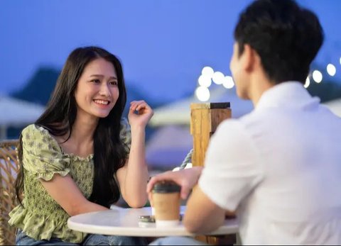 100 Kata Bucin Bikin Baper yang Romantis dan Menggemaskan