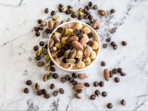 Dari Cabai sampai Cokelat, Ini Deretan Makanan yang Bisa Membantu Mengurangi Lemak di Perut