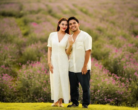 7 Artis yang Lamaran di 2024, dari Azriel Hermansyah-Sarah Menzel hingga Al Ghazali-Alyssa Daguise