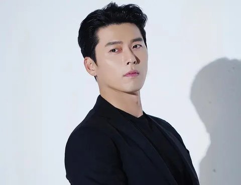Song Joong Ki dan Hyun Bin (dok Instagram @hi_songjoongki @hyunbinactor_ /https://www.instagram.com/p/C5flGFuuQLw/?igsh=enVycXhpMzBqaGVohttps://www.instagram.com/p/CqnOWN8NY4n/?igsh=MXE0anNsa