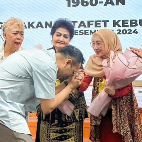 Sikap Raffi Ahmad Bertemu Para Penyanyi Legendaris Tuai Pujian, Sopan Santun Selalu Membungkuk saat Bersalaman