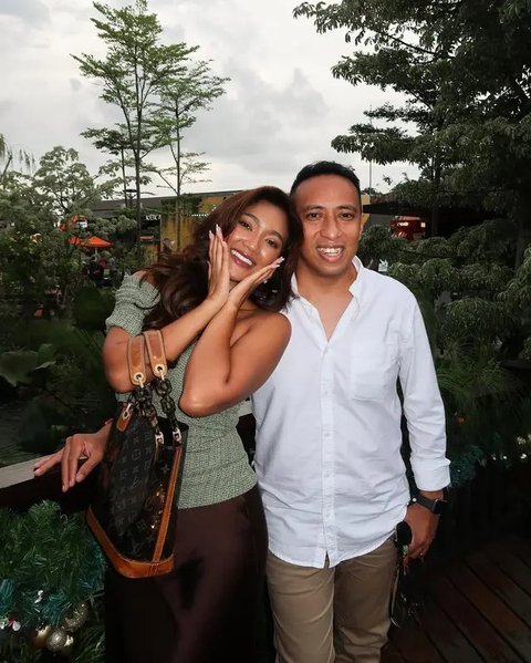 Potret Pasangan Artis di Momen Natal 2024. (Sumber: Instagram/lyodraofficial/fadlymaudygalery)
