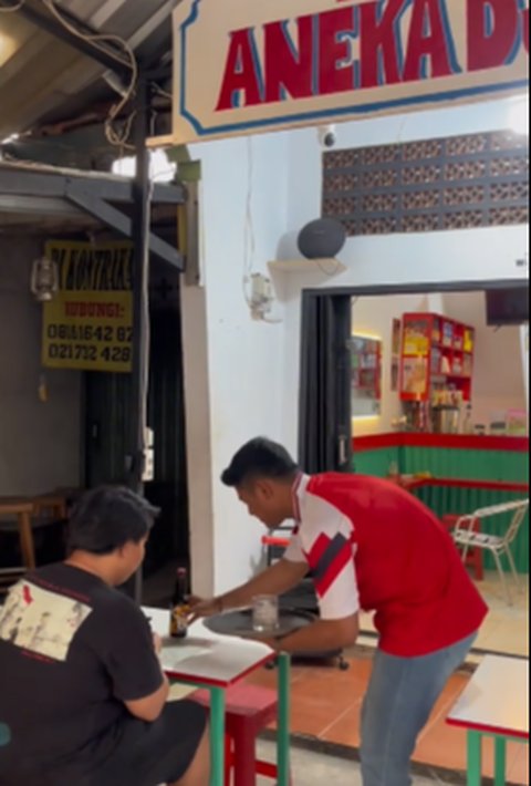 Sosok Anggota TNI AL Panen Pujian