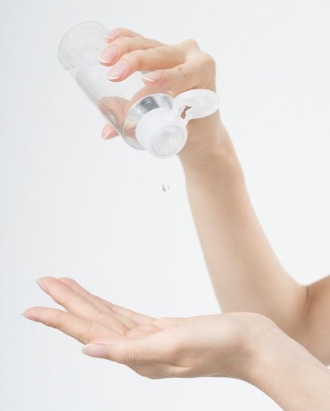 Punya Kulit Berjerawat? Simak Urutan Skincare Malam yang Paling Efektif untuk Hasil Maksimal