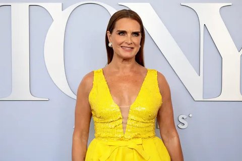 Aktris AS Zendaya tiba untuk acara Met Gala 2024 di Metropolitan Museum of Art, New York, Senin (6/5/2024). (Angela WEISS / AFP)