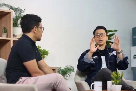 Aktor, sutradara, penulis dan produser dari Imajinari, Ernest Prakasa. (Liputan6.com/Angga Yuniar)