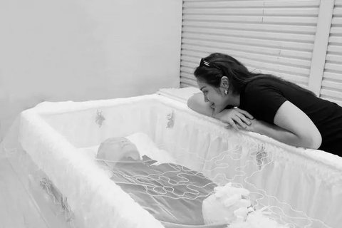 Ayah Jessica Iskandar, yakni Hardy Iskandar meninggal dunia pada 28 Desember 2024. Jenazah almarhum akan dikremasi pada 1 Januari 2025. (Foto: Dok. Instagram @inijedar)