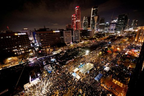 Kaleidoskop 2024: Foto Terbaik dari Tragedi Memilukan di Dunia