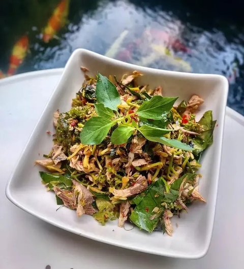 Bukan cuma lezat saat dimasak, bunga pepaya juga baik untuk tubuhmu. Apa saja khasiatnya? | via: oatmeal.perutgendut.com