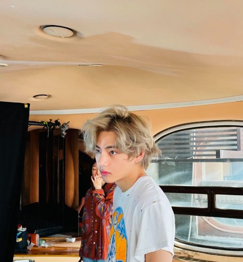 Taehyung BTS Curhat Soal Orang-Orang yang Memanfaatkannya untuk Ketenaran, Bukan Persahabatan