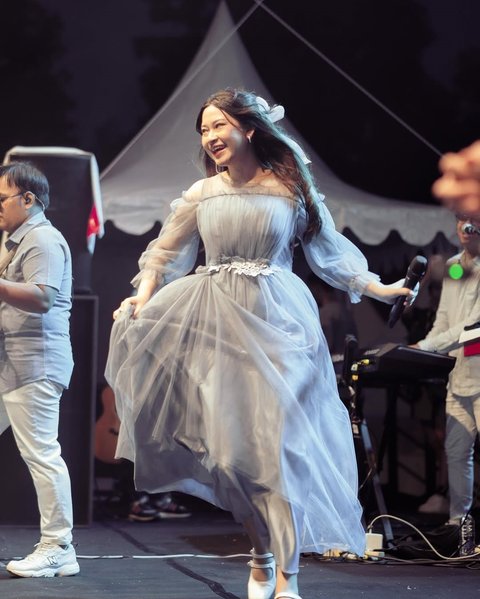 7 Kisah di Balik Nama Panggung Artis, Ada yang Pakai Nama Kecil dan Membawa Berkah - Bermakna Filosofis