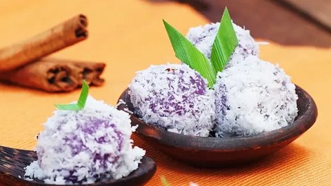 Warganet Heboh Kue Klepon Disebut Tidak Islami, Apa Saja Bahan Pembuatannya? (dok.Twitter @memefess/https://twitter.com/memefess/status/1285394075181432832/Henry)
