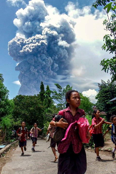 Kaleidoskop 2024: Deretan Foto Peristiwa Menghebohkan dan Bersejarah di Tanah Air