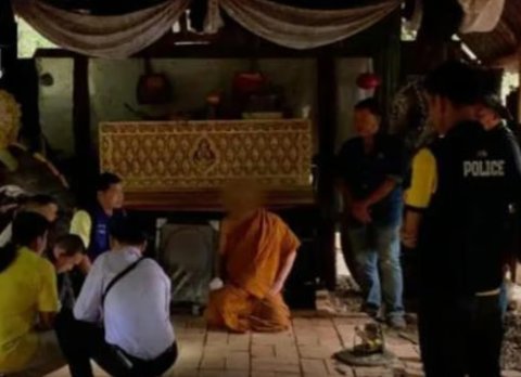 Thailand Gempar, Biksu Ini Sembunyikan 73 Jenazah dan 600 Buaya di Dalam Kuil