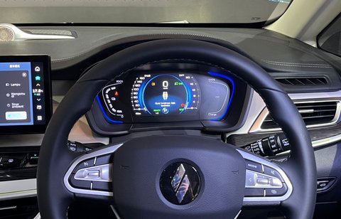 Panel kontrol Aletra L8 EV.