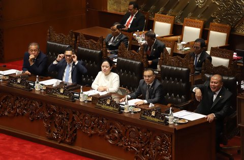 FOTO: Momen Rapat Paripurna DPR Sahkan Pimpinan dan Dewas KPK 2024-2029, Ini Daftarnya