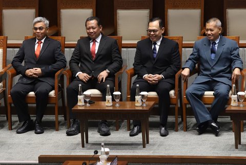 FOTO: Momen Rapat Paripurna DPR Sahkan Pimpinan dan Dewas KPK 2024-2029, Ini Daftarnya