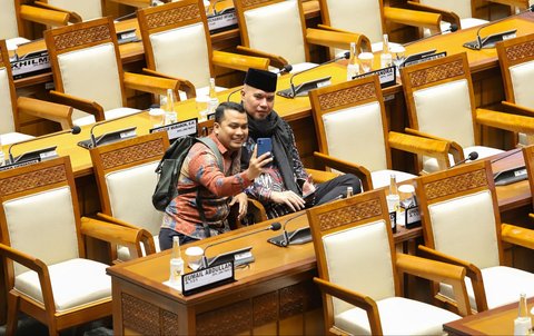 FOTO: Momen Rapat Paripurna DPR Sahkan Pimpinan dan Dewas KPK 2024-2029, Ini Daftarnya