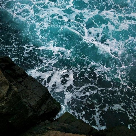 4 Aroma Parfum Pria yang Dijamin Membuat Wanita Terpesona