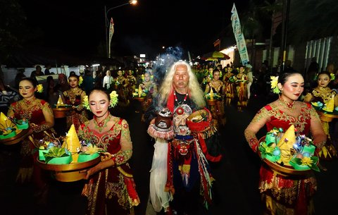 Melihat Warna-Warni Tradisi dan Budaya Banyuwangi dalam Festival Kuwung