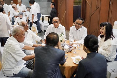 Tiga Serangkai Mantan Menteri Era Jokowi Kumpul Bareng