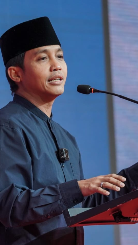 Gelar Diskusi Beasiswa Bersama Mahasiswa se-Riau, Raja Juli: Kuliah Adalah Tiket Kehidupan