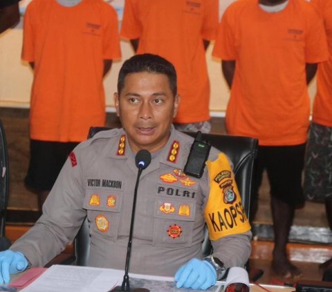 Polisi Kembangkan Kasus Pembakaran Pemukiman saat Iring-iringan Jenazah Lukas Enembe