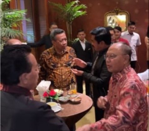 Penampilan Kece Mantan Panglima TNI, Kenakan Jaket Kulit Hitam Hadiri Undangan Senior di AU