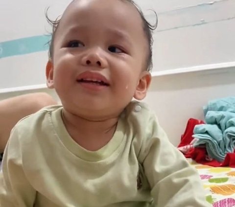 Momen Bayi Jenius Kenneth 'Kenkulus' Nangis karena Sang Ayah Tak Bisa Jawab Soal Coding, Gemas