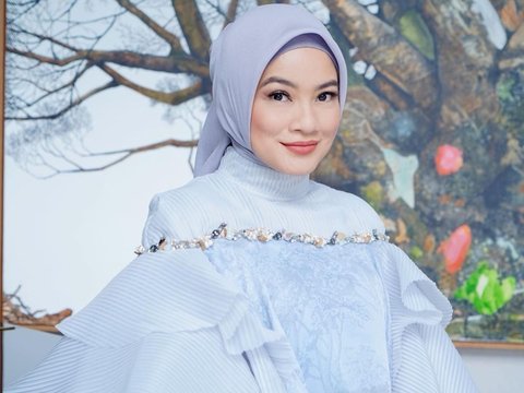 Cantiknya Titi Kamal Bercadar saat Umrah, Bikin Pangling