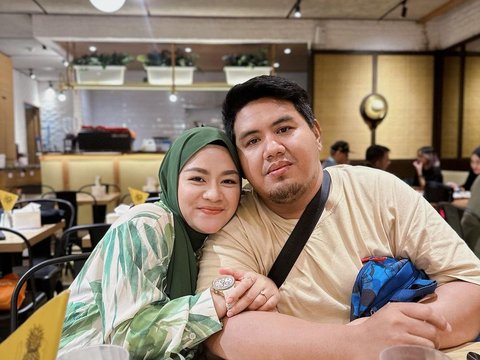 Confessions of a Troubled Heart Wanting to be a Wealthy Widow, Yunita's Former Daus Mini's Post Causes a Stir