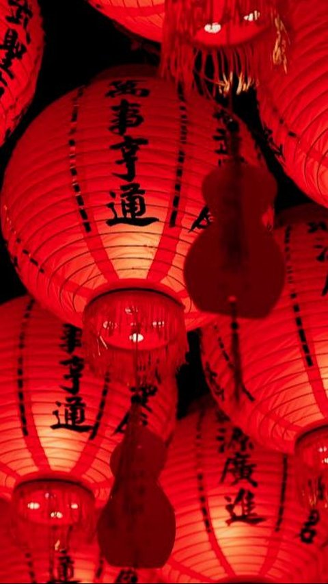 Penting untuk mengenali kekhususan budaya Chinese New Year dan menggunakan terminologi yang benar ketika mengacu pada festival penting ini. Dengan memahami dan menghormati makna budaya Chinese New Year dan Lunar New Year, agar kita dapat menumbuhkan pemahaman dan apresiasi yang lebih besar terhadap tradisi dan adat istiadat dari kelompok-kelompok lain.