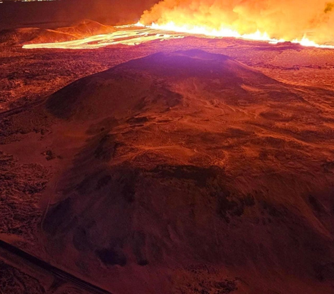 FOTO: Letusan Ketiga Gunung Berapi di Islandia Semakin Mengerikan Bikin Daratan Mendidih Seperti Neraka