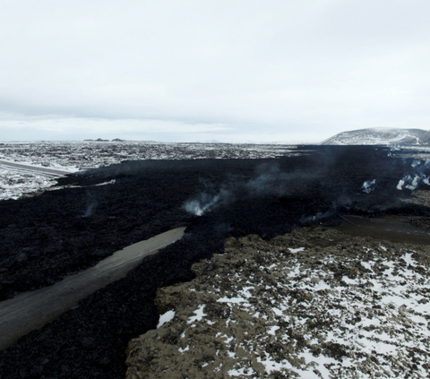 FOTO: Letusan Ketiga Gunung Berapi di Islandia Semakin Mengerikan Bikin Daratan Mendidih Seperti Neraka