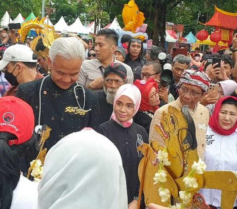 Makna Wayang Wisanggeni dan Semar Diterima Ganjar dan Mahfud saat Kampanye Akbar di Solo