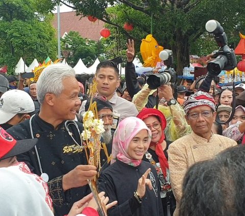 Makna Wayang Wisanggeni dan Semar Diterima Ganjar dan Mahfud saat Kampanye Akbar di Solo