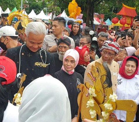 Makna Wayang Wisanggeni dan Semar Diterima Ganjar dan Mahfud saat Kampanye Akbar di Solo