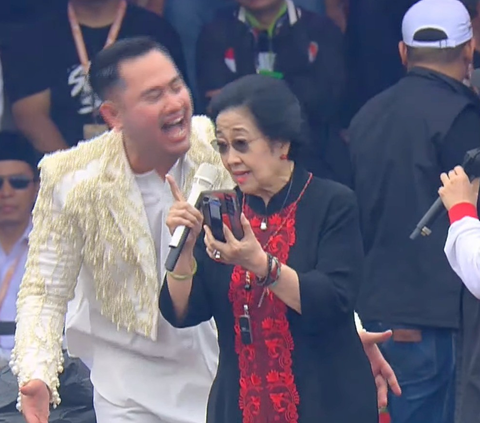 FOTO: Momen saat Megawati dan Puan Asyik Nyanyi dan Joget Dangdut Bareng King Nassar
