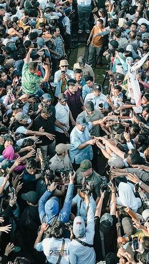 Prabowo Teriak ke Massa Kampanye di GBK: Kalian Mau Lihat Pak Gemoy Joget Kan?
