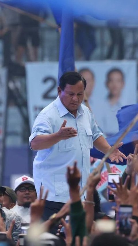 Pidato Menggelegar Prabowo di Kampanye Akbar, Wajah Jokowi Terlihat di Bangku Penonton