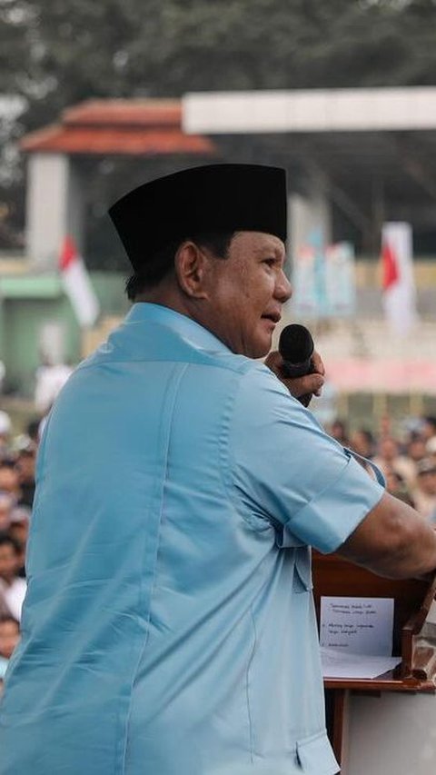 Momen Prabowo Nyanyi Lagu 'Maju Tak Gentar', Teriak Sampai Suaranya Serak