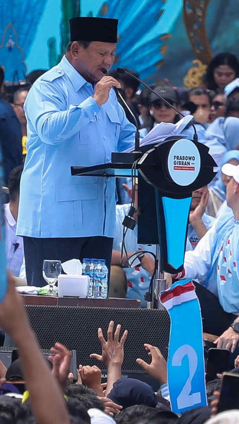 Merinding, Tangis Prabowo Berdoa Depan Lautan Massa Kampanye Akbar di GBK