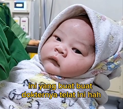Turns Out This is the Reason Why Doctors Often Arrive Late to Practice, Busy Carrying Cute and Unconcerned Babies That Make You Adore Them