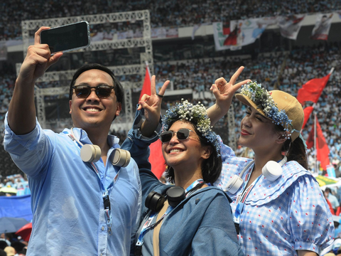 FOTO: Deretan Selebriti yang Ikut Kampanye Akbar Prabowo-Gibran di GBK