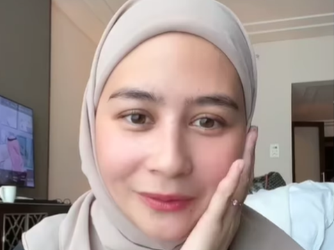 Prilly Latuconsina Makes a Video Tutorial on Hijab According to Face Shape, Her Beauty Aura Flooded with Praise